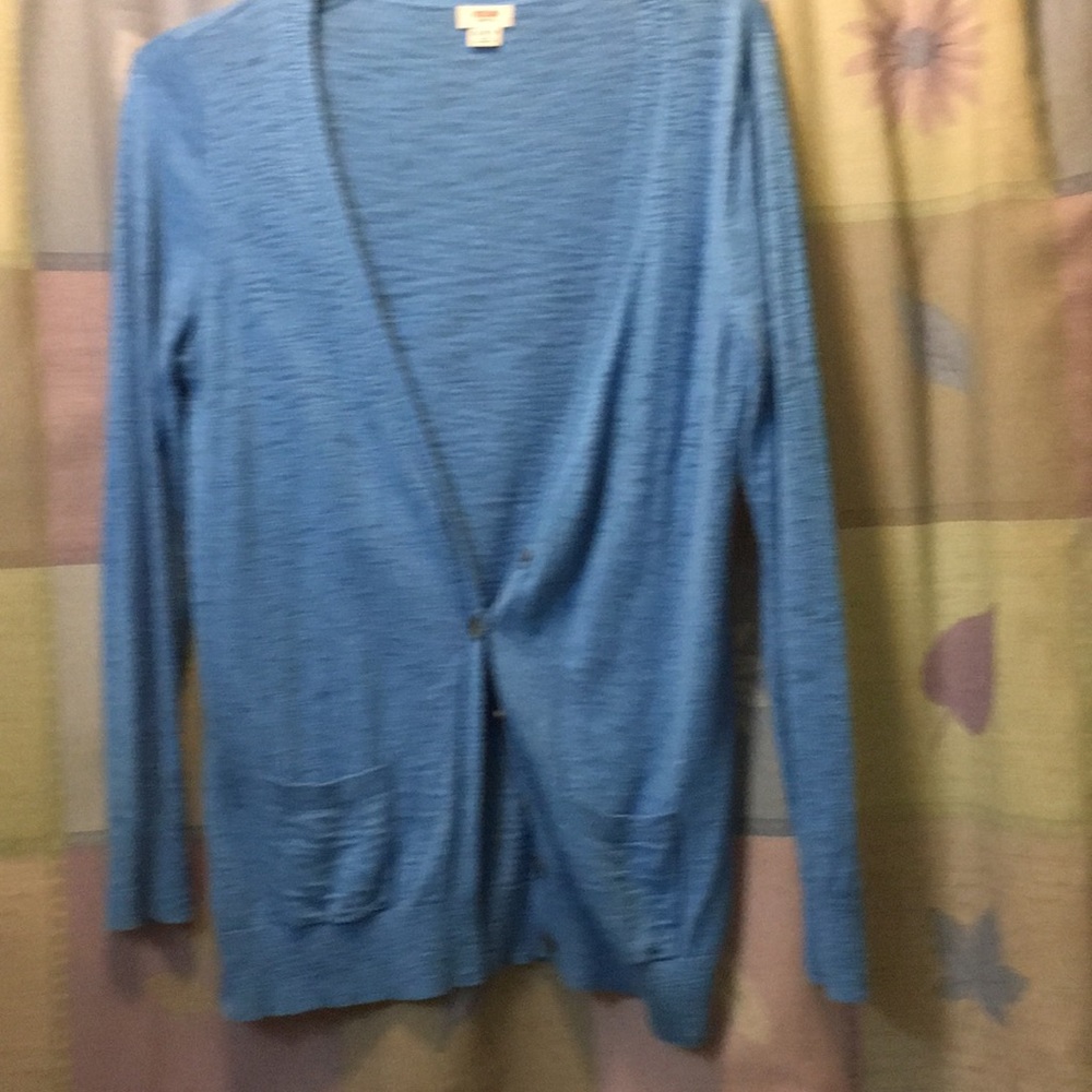 V neck button front textured sweater top